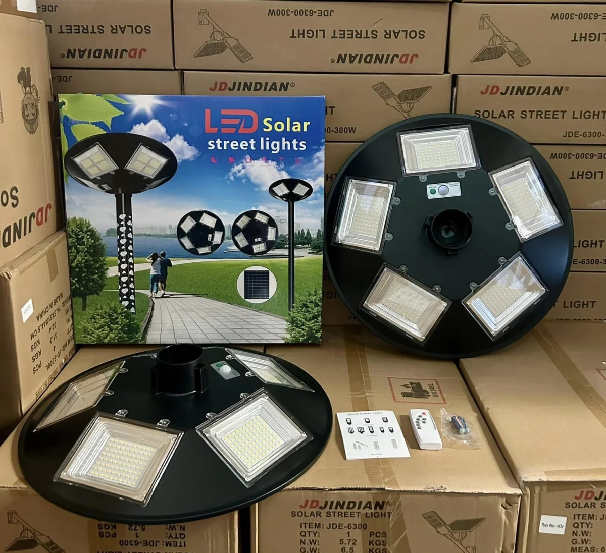 Đèn năng lượng mặt trơi 360 độ 250W - UFO250W