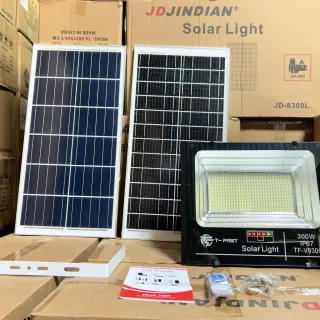 Đèn pha năng lượng mặt trời TF-V9300 (300W)