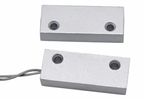 CÔNG TẮC TỪ CỬA SẮT CÓ DÂY A157, DÙNG CHO TỦ NETWORX